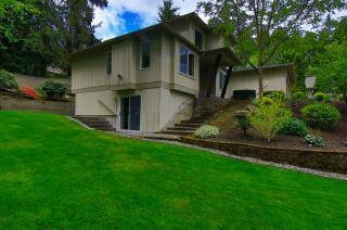 9829 Forbes Creek Dr, Kirkland, WA 98033-4476