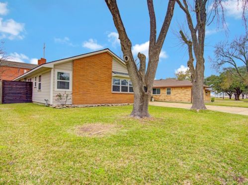 806 Norwood St, Deer Park, TX 77536-3312