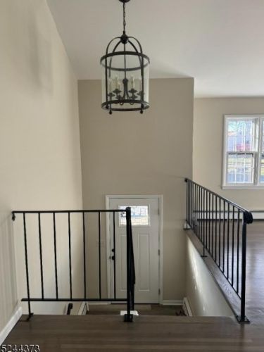112 Bridgeton Dr, Parsippany, NJ 07054-3552