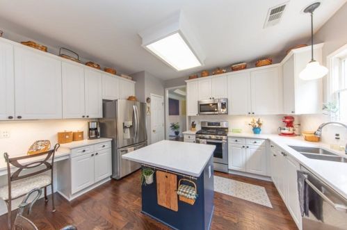 2082 Shin Ct, Buford, GA 30519-6804