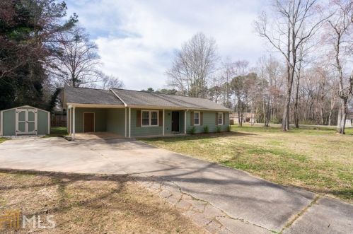 15 Meredith Dr, Carrollton, GA 30116-8651