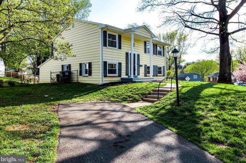 4205 Gregg St, Woodbridge, VA 22193-2528