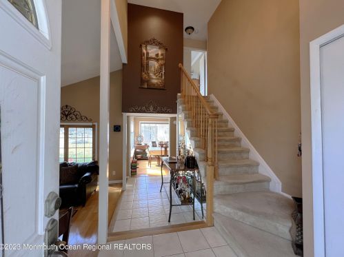 18 London Dr, Jackson Twp, NJ 08527-2616