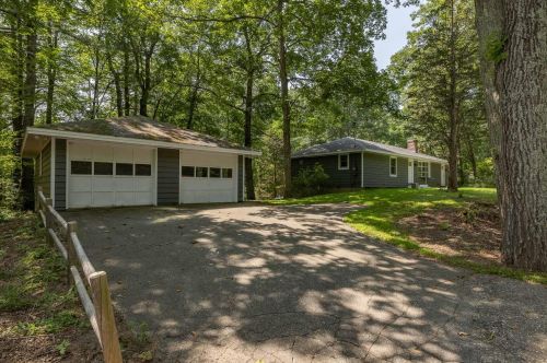 87 Mill Rd, Lee, NH 03824-2933