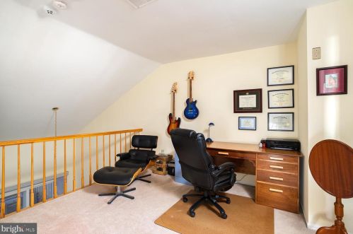 11 Heritage Ct, Trenton NJ 08628-3603 exterior