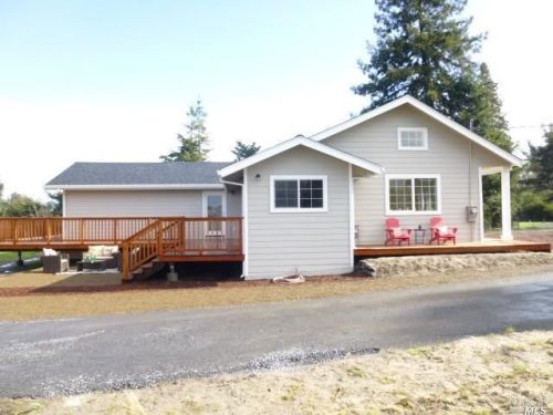 4915 Hessel Rd, Sebastopol, CA 95472-6216