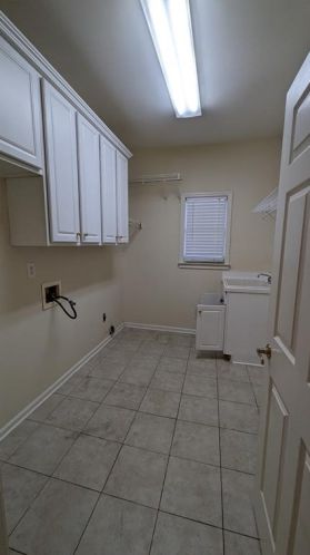 1901 Lancaster Dr, Conyers GA  30013-6441 exterior