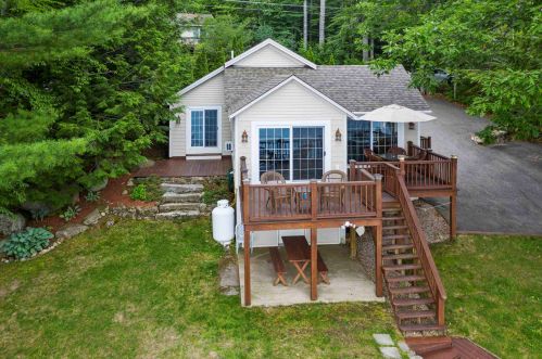 12 Shore Rd, New Durham, NH 03855-2112
