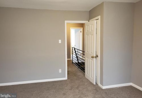 5341 Lindbergh Blvd, Philadelphia PA  19143-5829 exterior