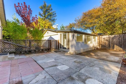 729 Dora St, Ukiah CA  95482-6341 exterior