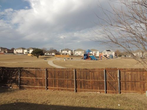 9936 Long Rifle Dr, Fort Worth TX  76108-4154 exterior