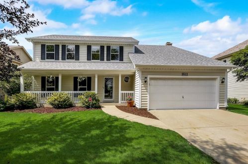 1611 Conan Doyle Rd, Naperville, IL 60564-5195