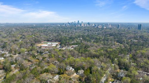 2731 Arden Rd, Atlanta GA  30305-1913 exterior