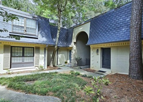 34 Cantey Pl, Atlanta, GA 30327-4019