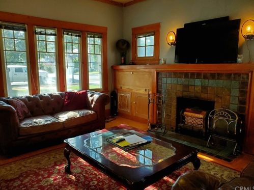 6510 Palm Ave, Riverside CA  92506-2315 exterior