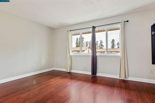 1512 Parkwood Pl, Concord CA  94521-2201 exterior