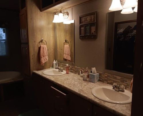 2645 Fairway Dr, Angleton TX 77515-7396 exterior