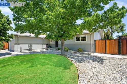 1151 Bannock St, Livermore, CA 94551-1804