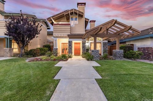 1932 Lake St, Huntington Beach, CA 92648-2876