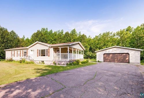 5390 Joshua Ln, Duluth, MN 55811-4500