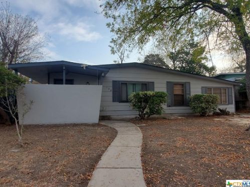 138 Cherry Ridge Dr, San Antonio, TX 78213-3040