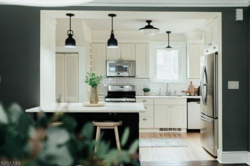 122 Midland Blvd, Maplewood NJ 07040-1809 exterior