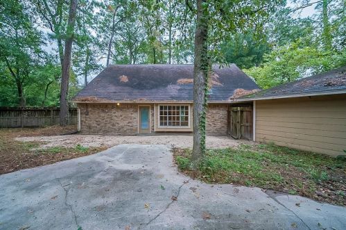 543 Braxton Bragg Ln, Conroe TX  77306 exterior