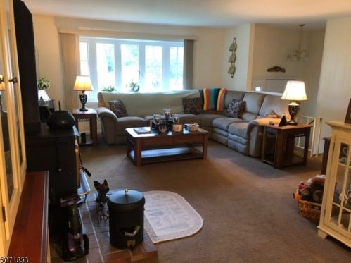 163 Prospect St, Hackettstown, NJ 07840-1445