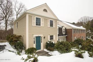99 Greenwich Hills Dr, Greenwich, CT 06831-4967