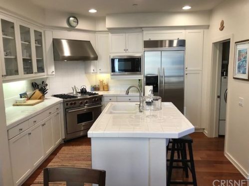 5401 149th Pl, Hawthorne, CA 90250-8387