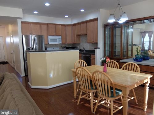 78 Sundance Dr, Trenton NJ 08619-3968 exterior