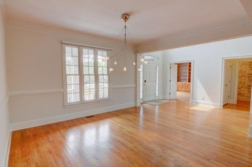 305 Hunting View Ct, Atlanta GA  30328-2779 exterior