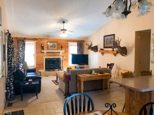 140 Rocky Springs Rd, Clarkesville, GA 30523-2888