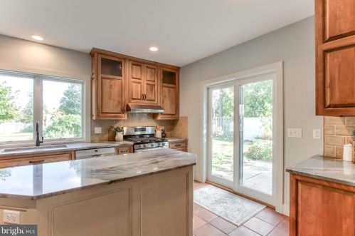 251 Hanover St, Carlisle PA  17013-1928 exterior