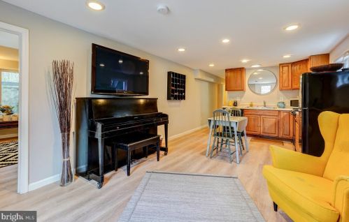 6510 Allegheny Ave, Silver Spring MD 20912-4678 exterior