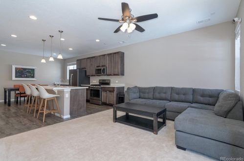 5036 Wenatchee St, Aurora CO 80015-6799 exterior