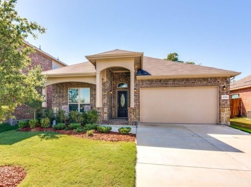 4724 Shagbark Dr, Argyle TX  76226 exterior