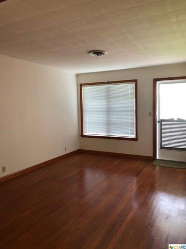 2501 Lenora Dr, Victoria, TX 77901-3113