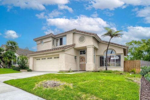 835 Mosaic Cir, Oceanside, CA 92057-6226