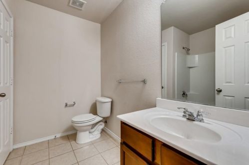 5704 Mountain Bluff Dr, Fort Worth TX  76179-7219 exterior