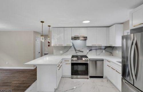 87 Melville Pl, Irvington, NJ 07111-3047