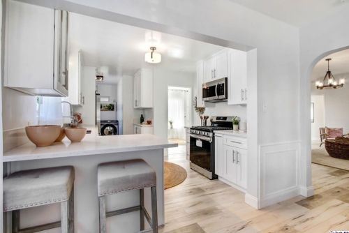 230 Winchester Ave, Glendale CA  91201-1219 exterior