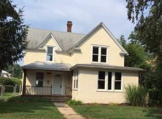 1808 Douglas St, Rockford, IL 61103-4728