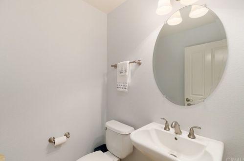 121 Blaze, Irvine CA  92618-1507 exterior