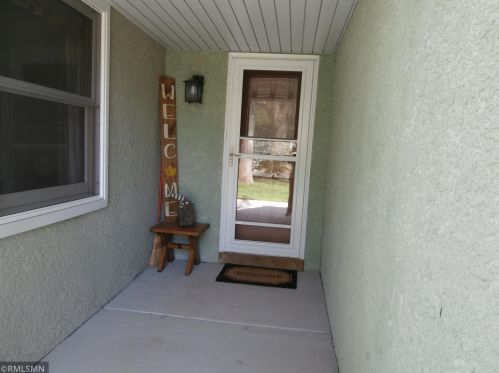 556 Edith Ave, Saint Paul, MN 55115-2030