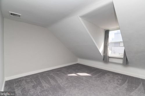 626 4th St, Philadelphia PA  19147-1525 exterior