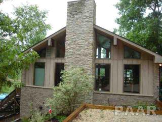 44 Arrowhead Ct, Oak Run, IL 61428-9772