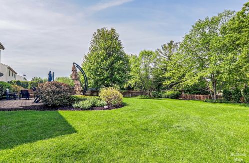 1091 Autumn Dr, Bull Valley, IL 60014-1615