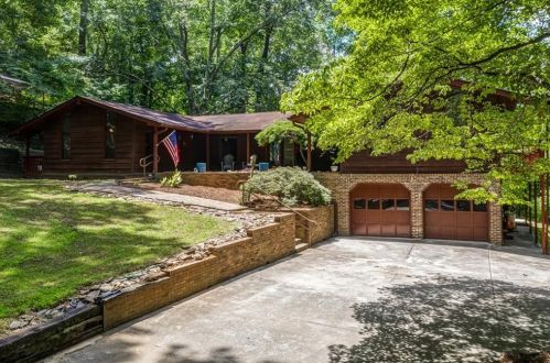 5055 Shore Dr, Conyers GA  30094-4711 exterior
