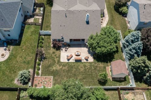 509 Chestnut Dr, Oswego, IL 60543-9820